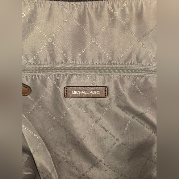 Michael Kors Lexington Signature Shoulder Bag